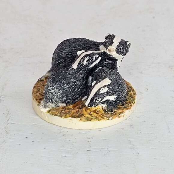 Peter Fagan Badger Family Figurine Collectible Miniature Wildlife Sculpture - Picture 1 of 8